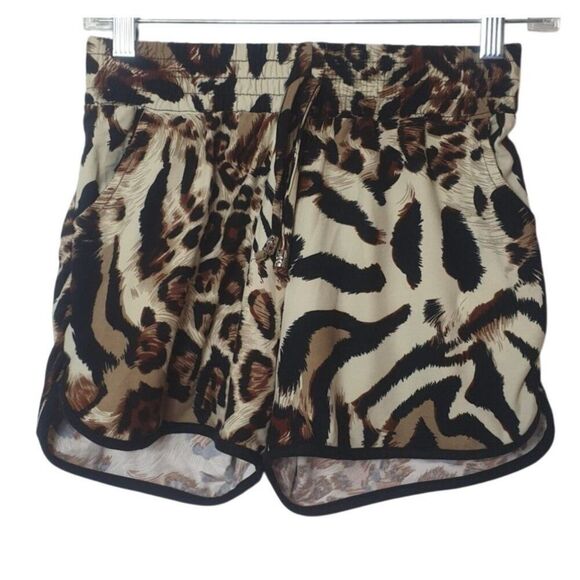 Lelinta Junior Leopard Print Casual Shorts M Super Soft Hot Athletic Pockets - Picture 1 of 6